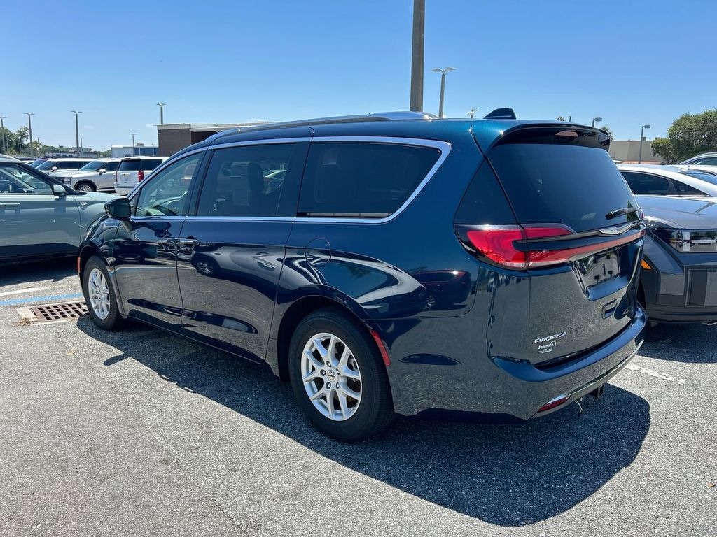 Used 2021 Chrysler Pacifica Touring L Minivan/Van