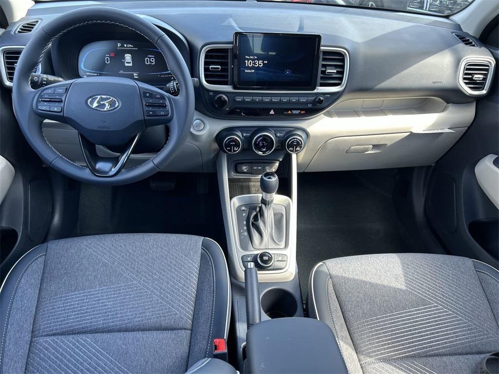 New 2025 Hyundai Venue Limited SUV