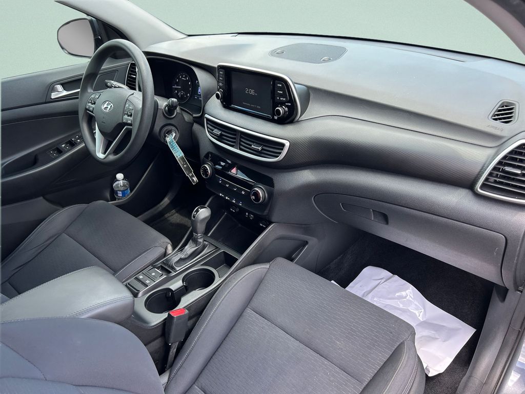 2021 Hyundai Tucson SE - Photo 16