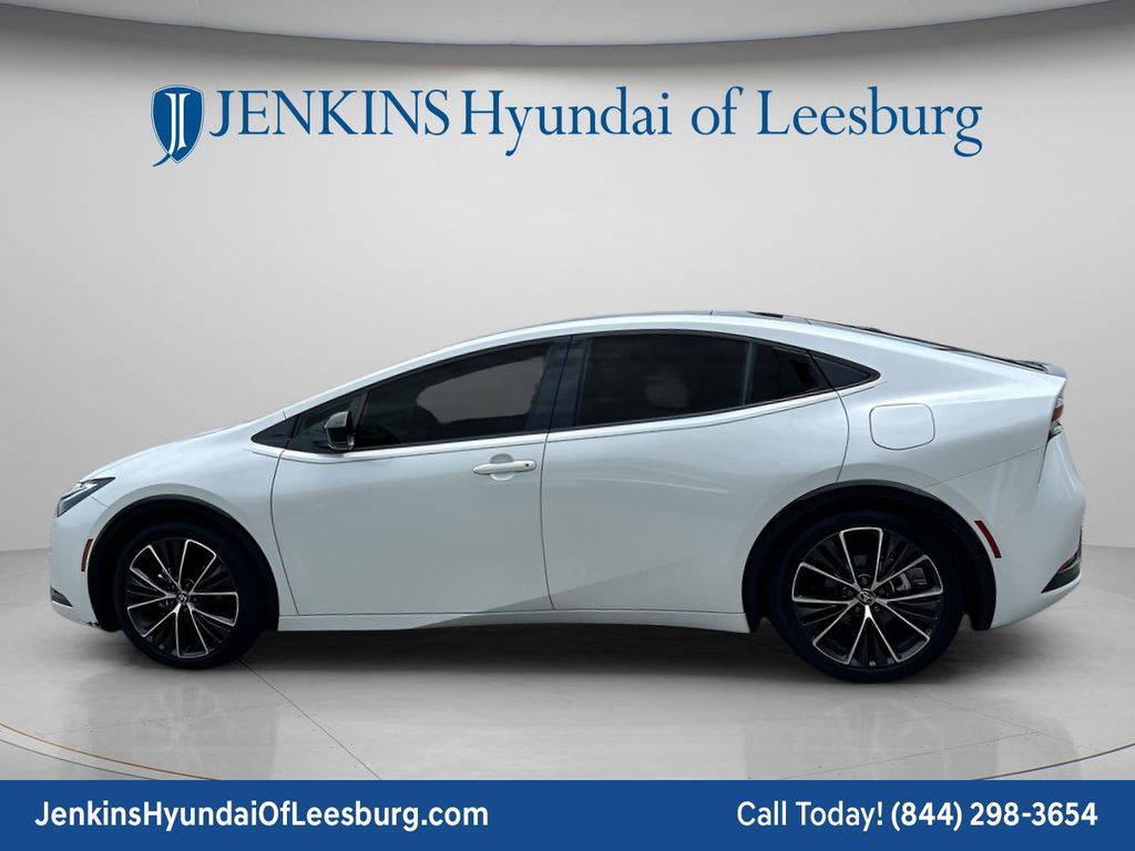 2024 Toyota Prius XLE - Photo 8