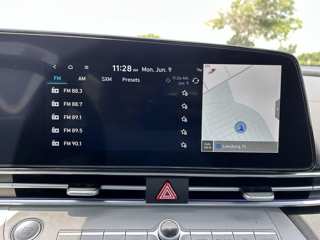 2025 Hyundai Elantra Limited - Photo 24