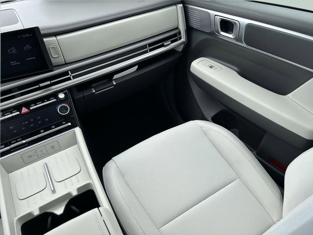 2026 Hyundai Santa Fe SE - Photo 10