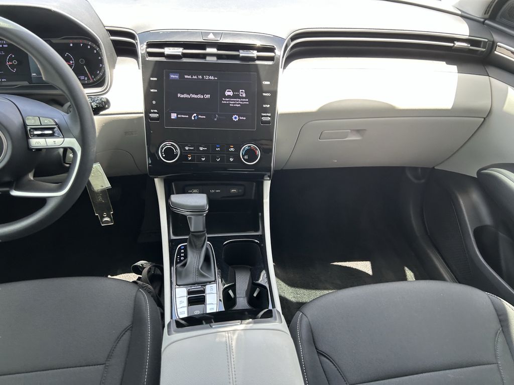 2024 Hyundai Tucson SE - Photo 19