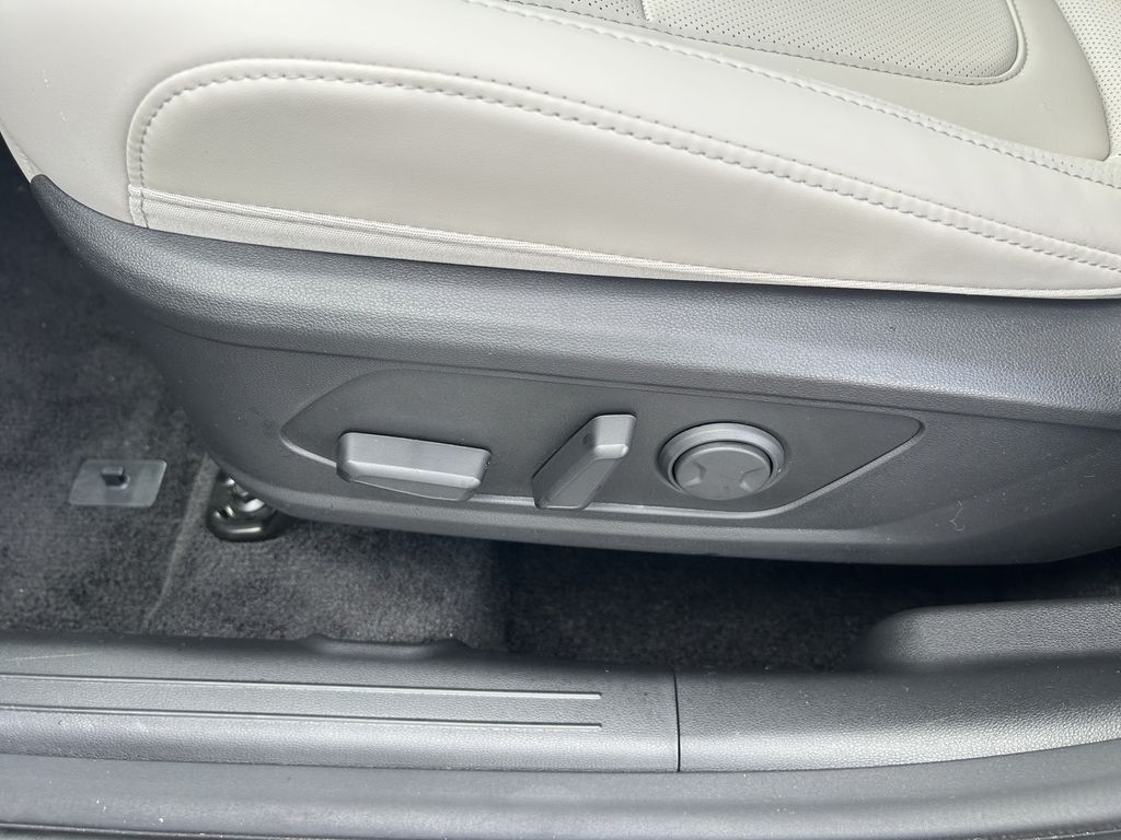 2025 Hyundai Tucson SEL Convenience - Photo 24