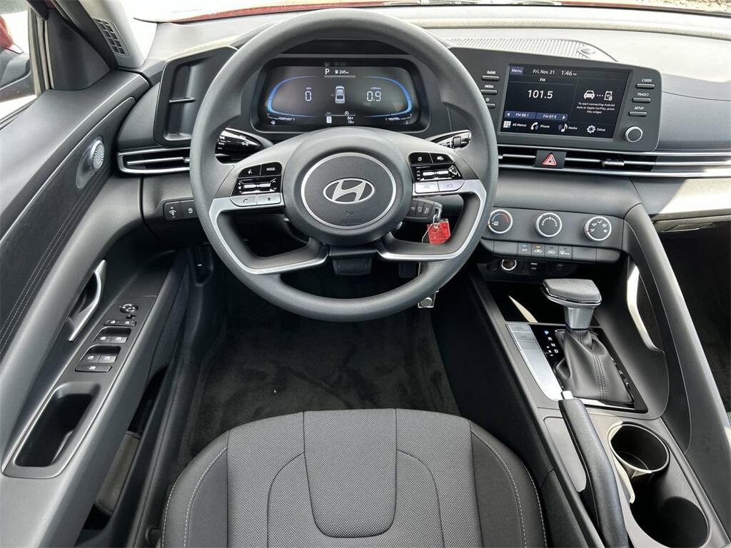 New 2026 Hyundai Elantra SE Sedan