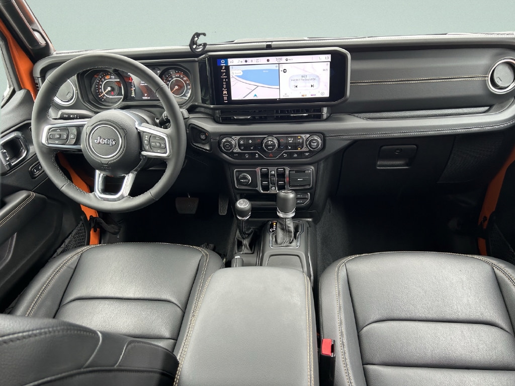 2025 Jeep Wrangler 4-Door Sahara - Photo 17