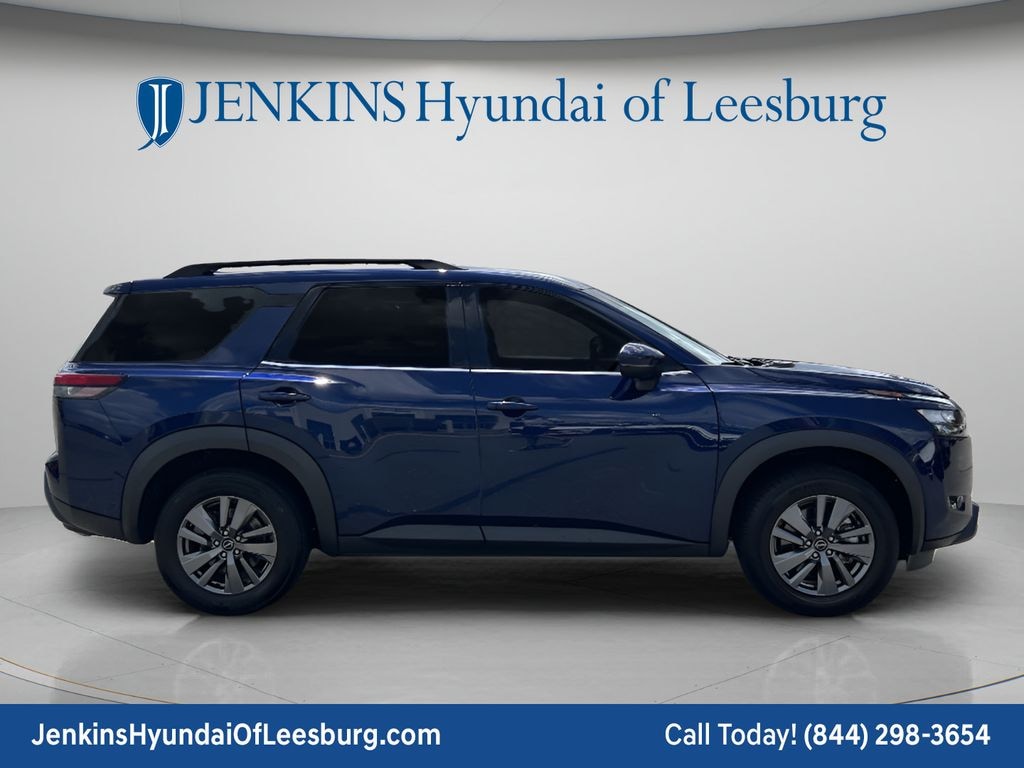 Used 2025 Nissan Pathfinder SV SUV