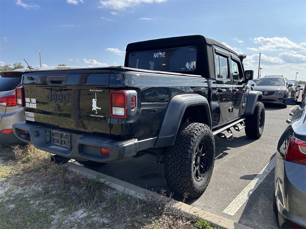 2020 Jeep Gladiator Sport photo 2