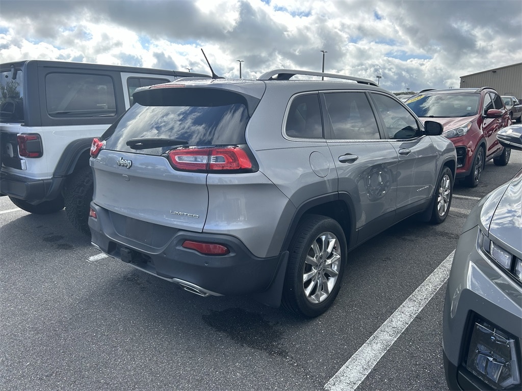 Used 2015 Jeep Cherokee Limited SUV