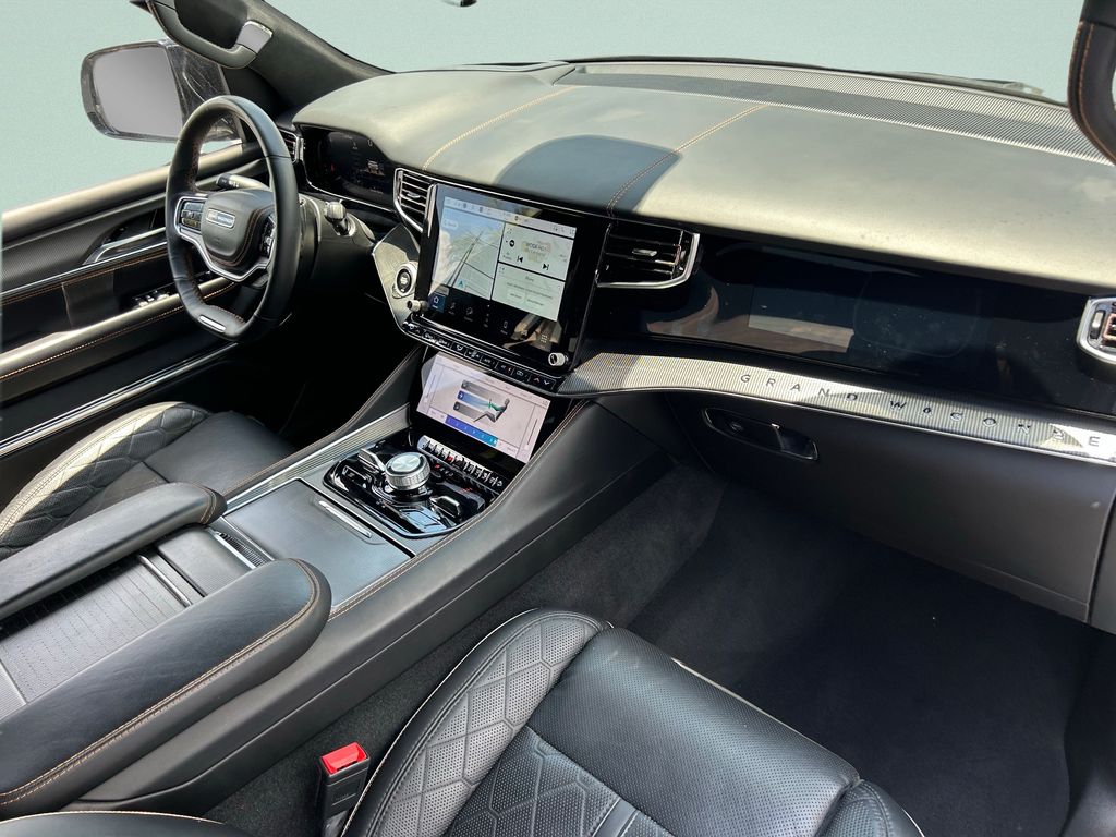 2023 Jeep Grand Wagoneer Series III - Photo 16