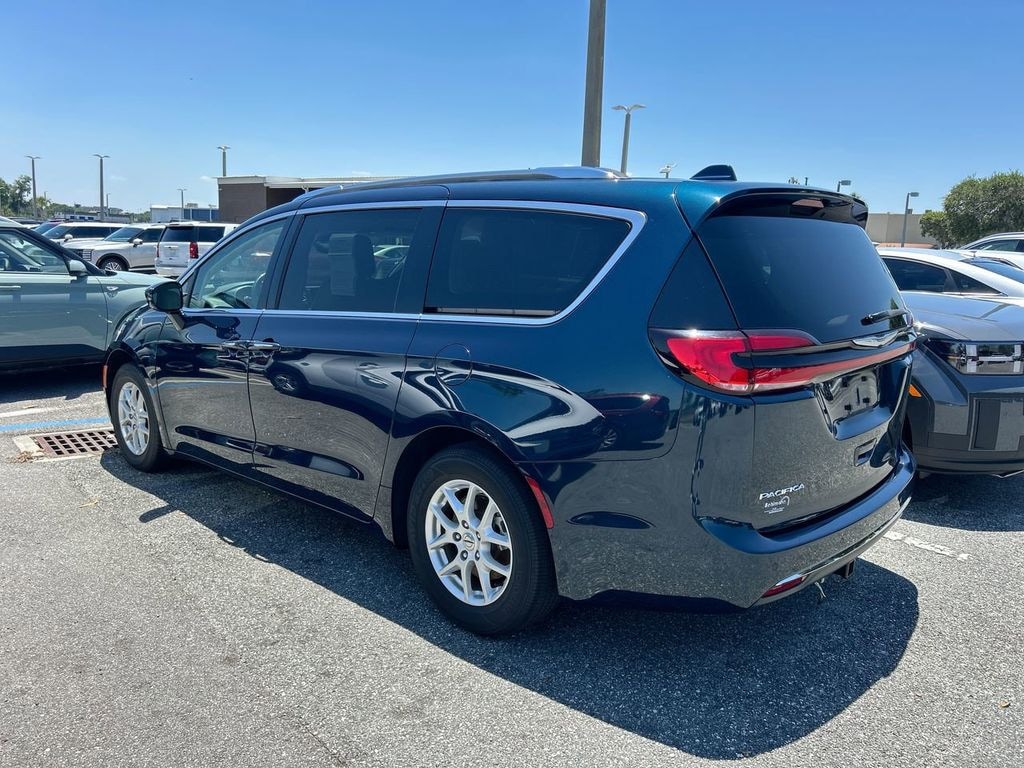 Used 2021 Chrysler Pacifica Touring L Minivan/Van
