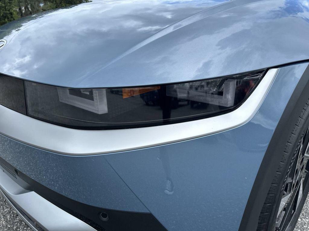 2025 Hyundai IONIQ 5 SE - Photo 16