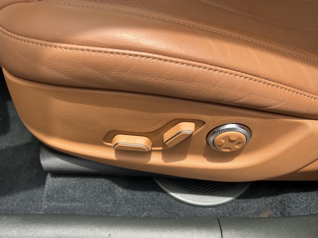 2025 GENESIS GV80 Advanced - Photo 23