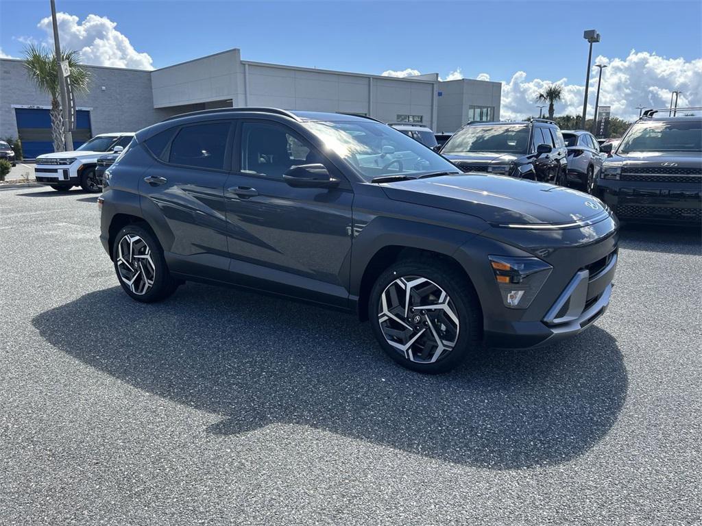 2026 Hyundai Kona SEL photo 2