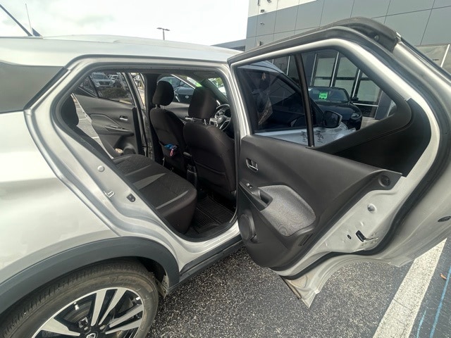 Used 2019 Nissan Kicks SV with VIN 3N1CP5CU5KL568306 for sale in Leesburg, FL