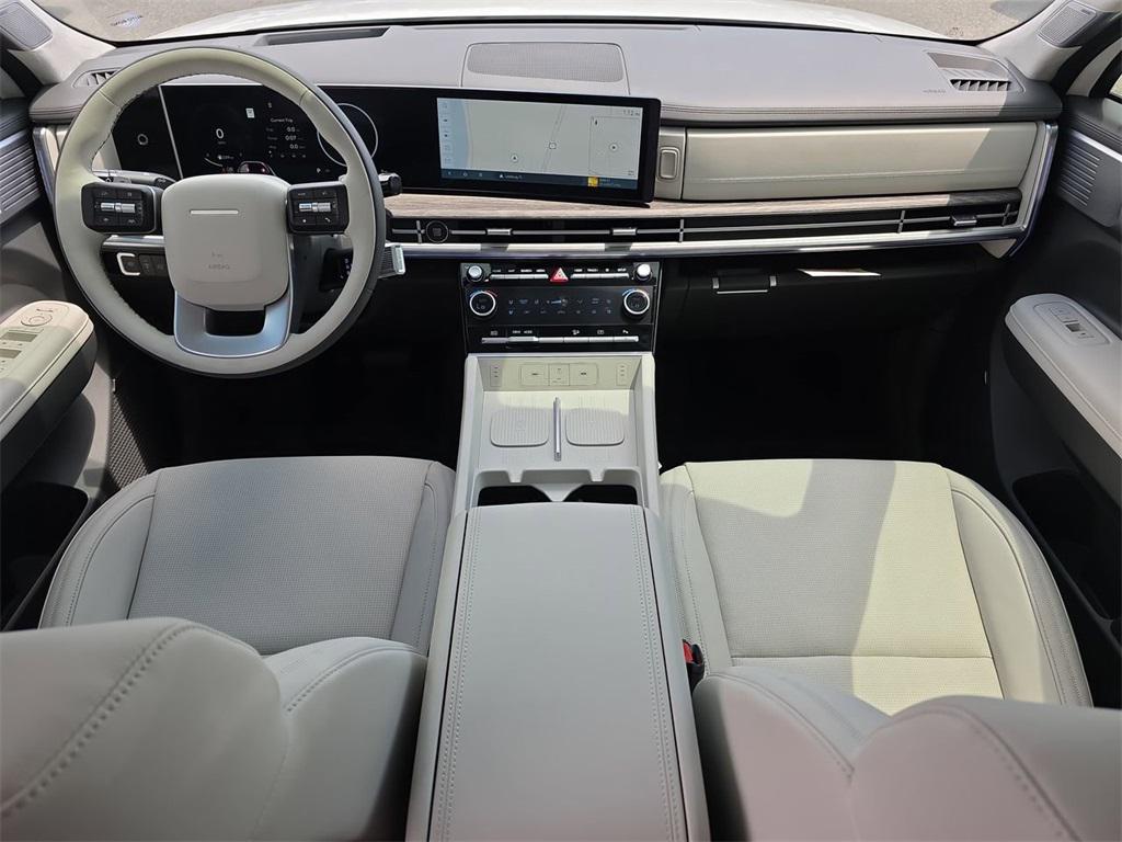 2026 Hyundai Santa Fe Calligraphy photo 2
