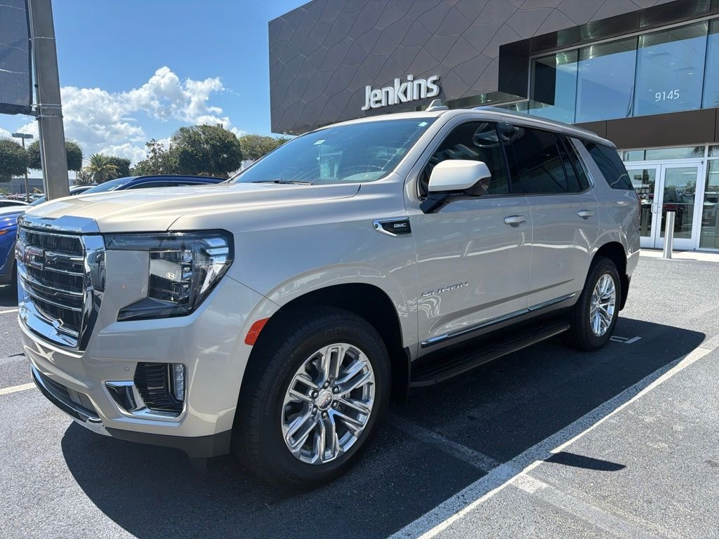 Used 2023 GMC Yukon SLT SUV