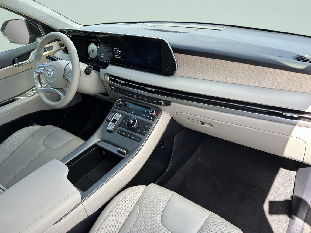 2024 Hyundai Palisade Limited - Photo 18