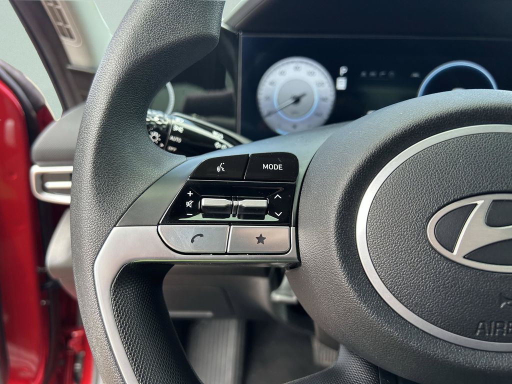 2024 Hyundai Elantra SEL - Photo 27