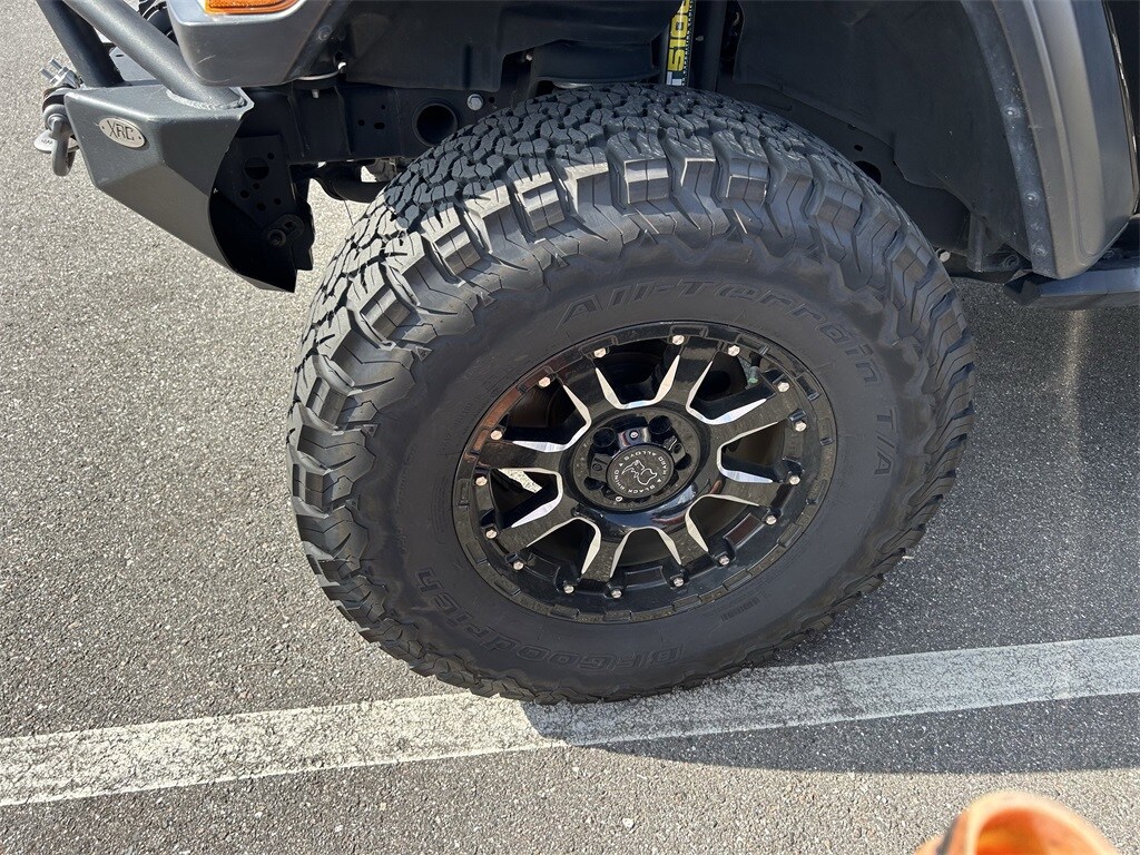 2020 Jeep Gladiator Sport photo 4