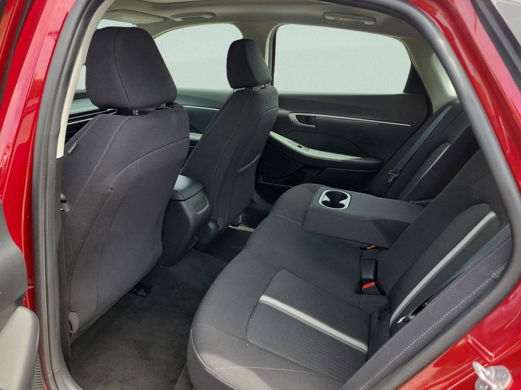2024 Hyundai Sonata SEL - Photo 9