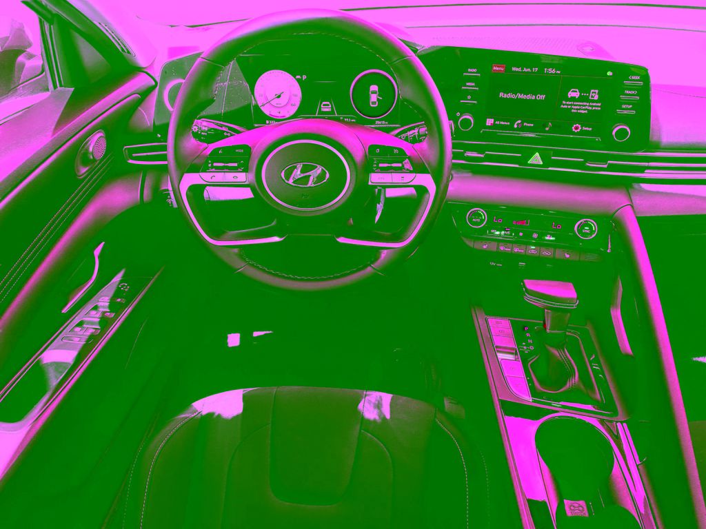 2021 Hyundai Elantra SEL - Photo 18