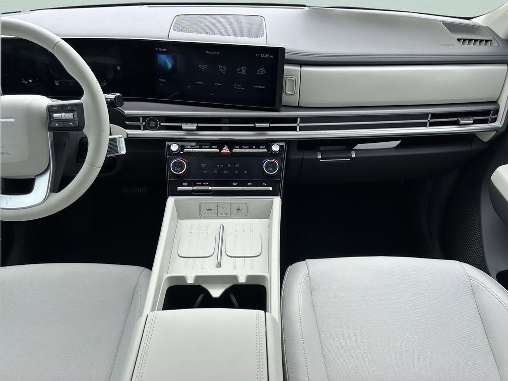 2026 Hyundai Santa Fe SE - Photo 9