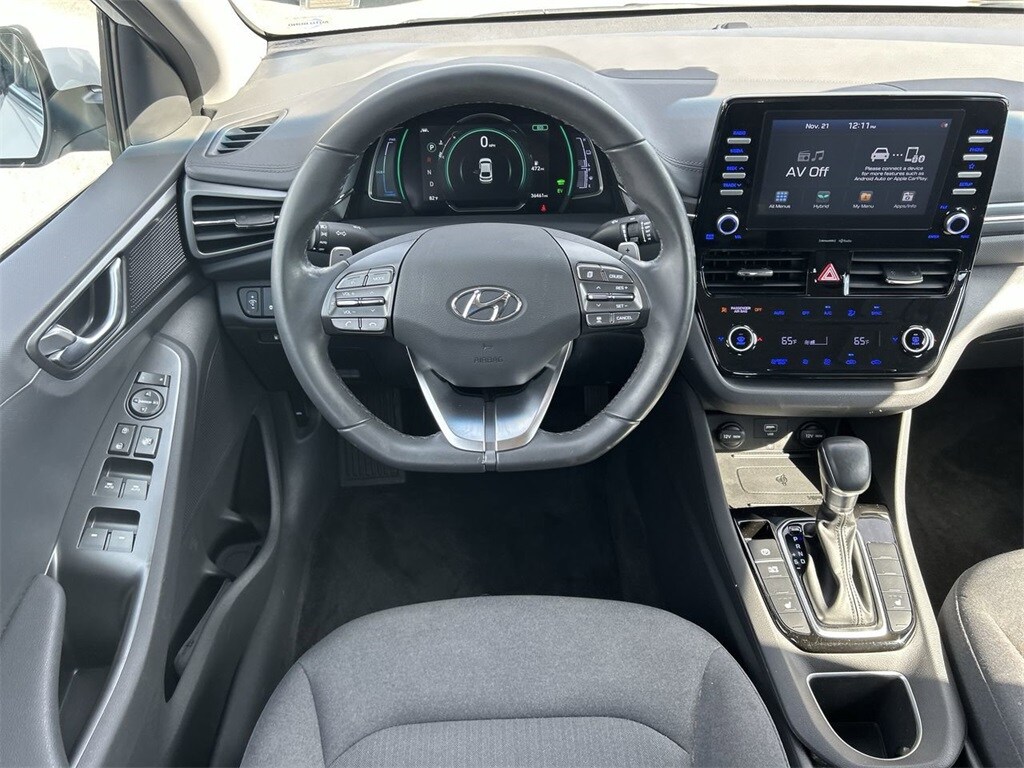 2020 Hyundai Ioniq SEL photo 2