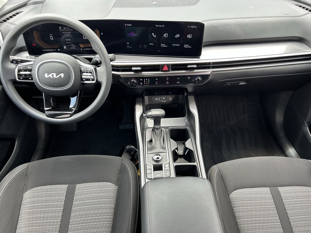 2024 Kia Sorento LX - Photo 15