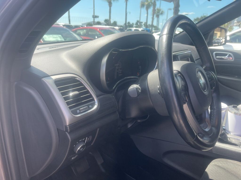 Used 2021 Jeep Grand Cherokee Laredo E SUV