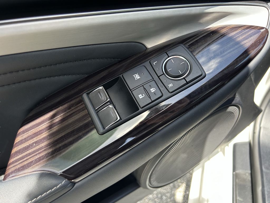 2021 Lexus RC 300 - Photo 16