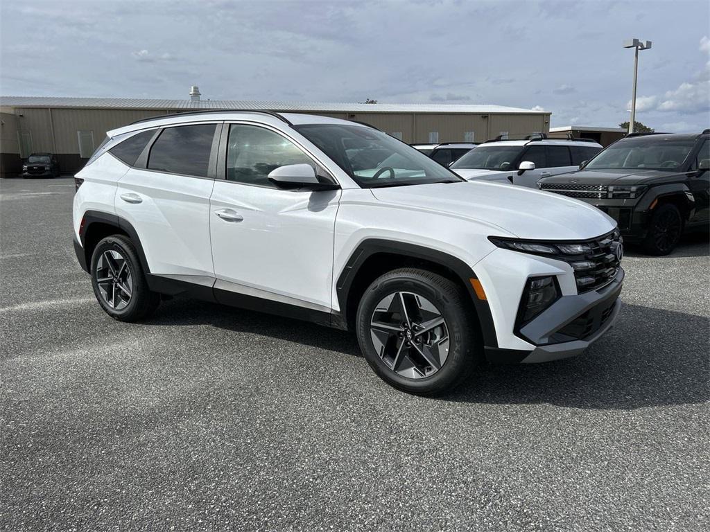 2026 Hyundai Tucson Hybrid SEL photo 2
