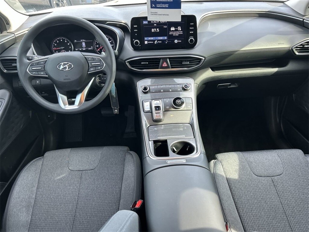 2023 Hyundai Santa Fe SE photo 2