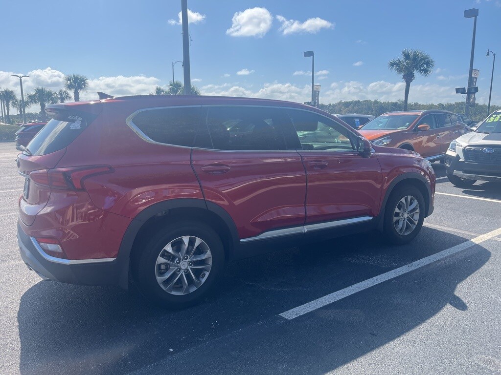 2020 Hyundai Santa Fe SEL photo 3