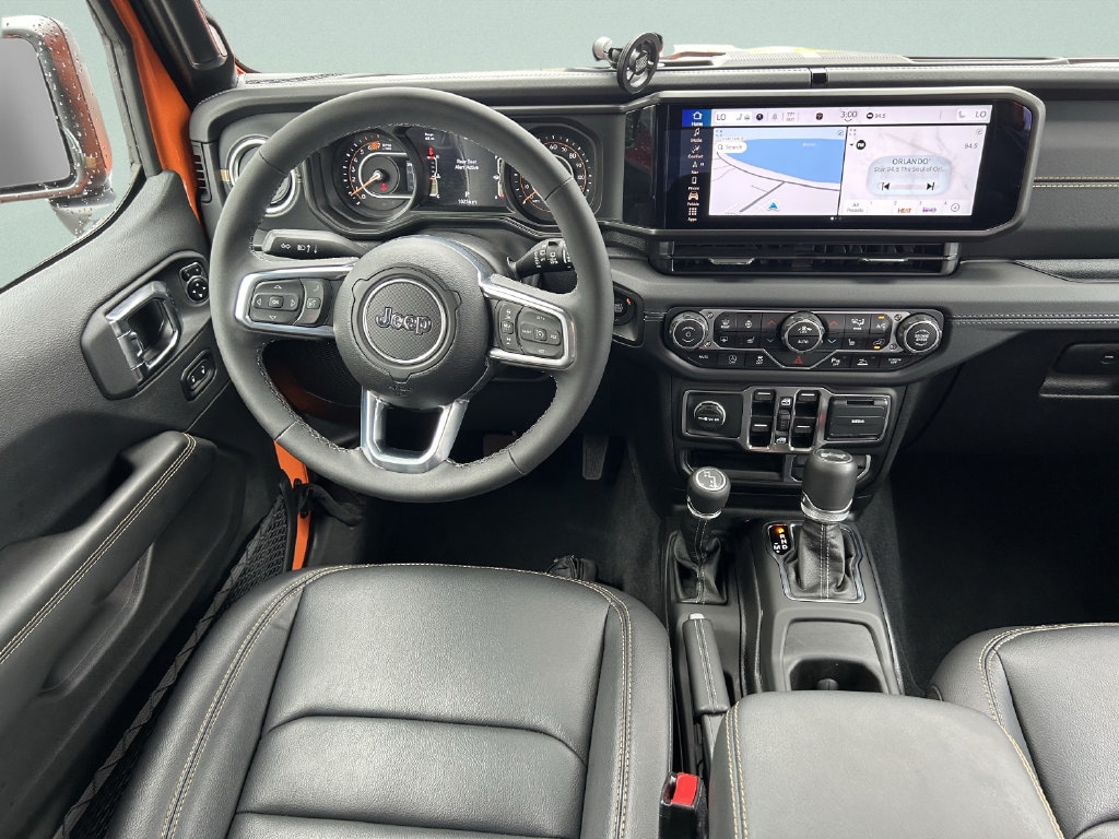 2025 Jeep Wrangler 4-Door Sahara - Photo 18
