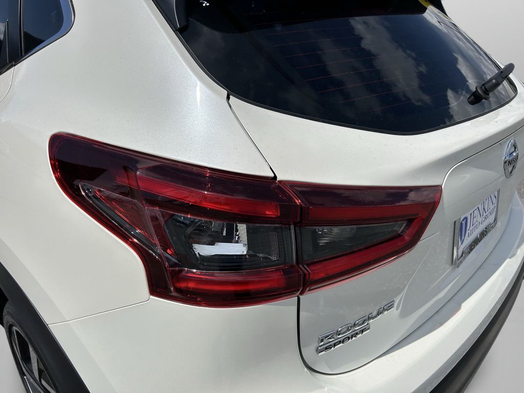 2021 Nissan Rogue Sport SL - Photo 14