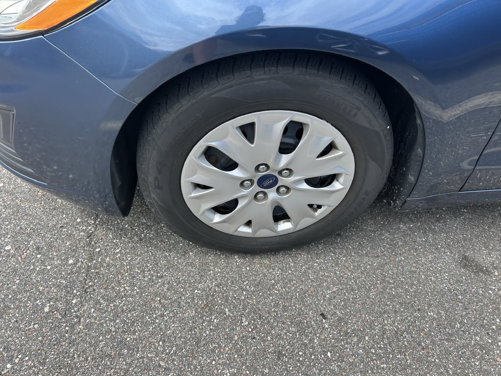 2019 Ford Fusion S - Photo 10