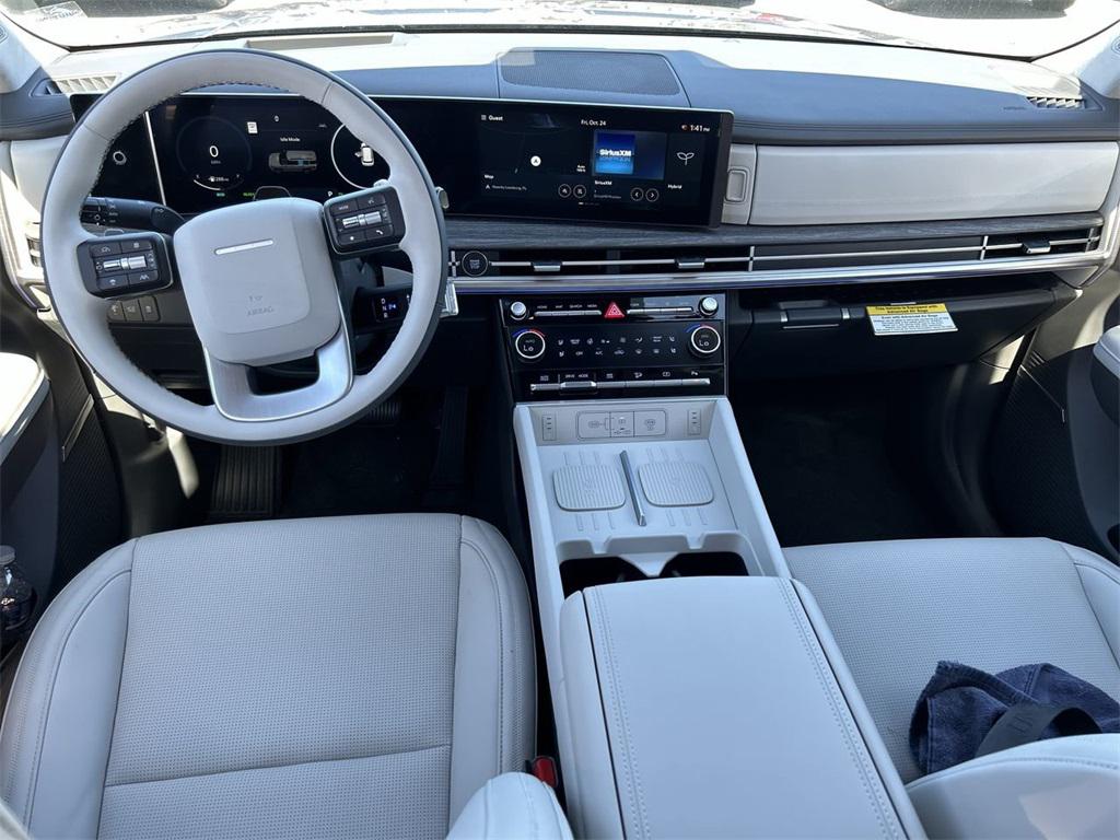 2026 Hyundai Santa Fe Calligraphy photo 2