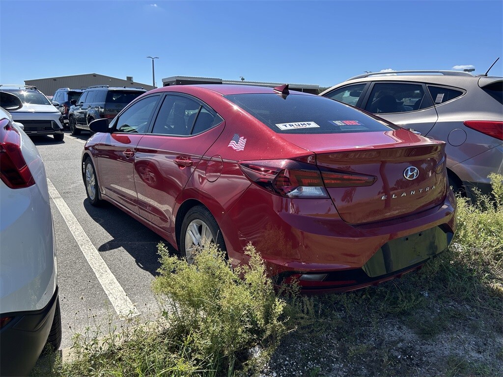 2020 Hyundai Elantra Value Edition photo 3
