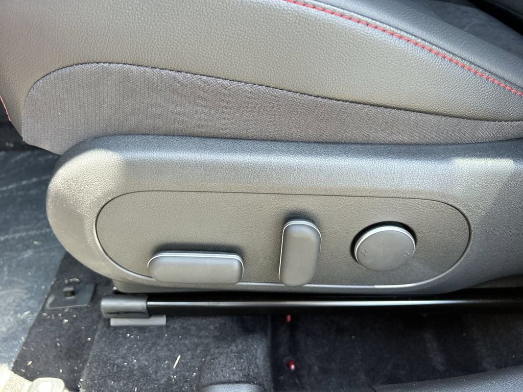 2025 Hyundai Kona N Line S - Photo 15