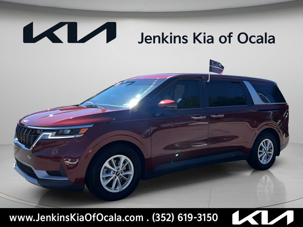 Used 2024 Kia Carnival LX Minivan/Van