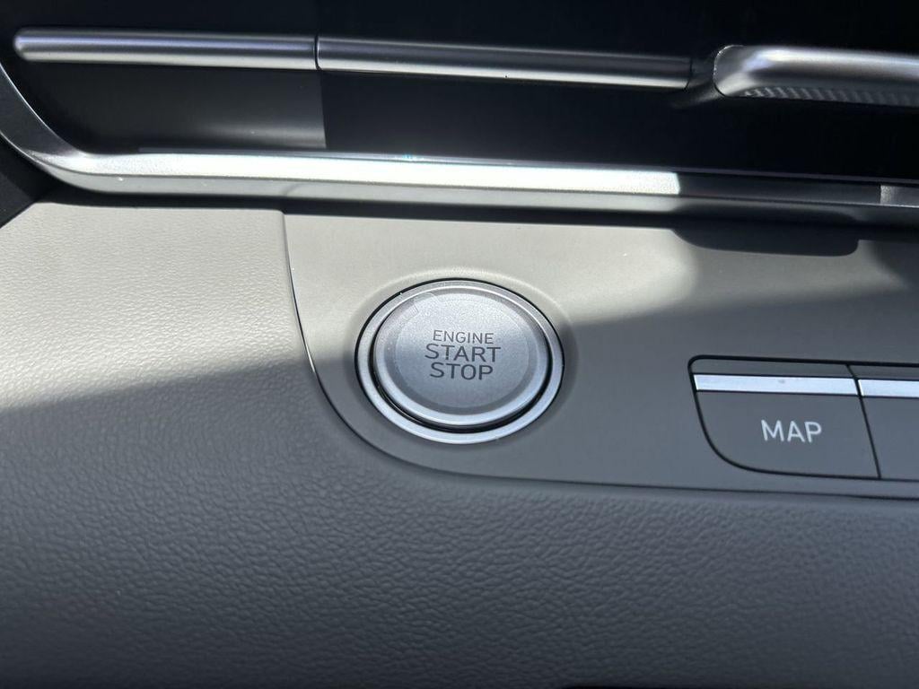 2025 Hyundai Elantra Blue - Photo 28