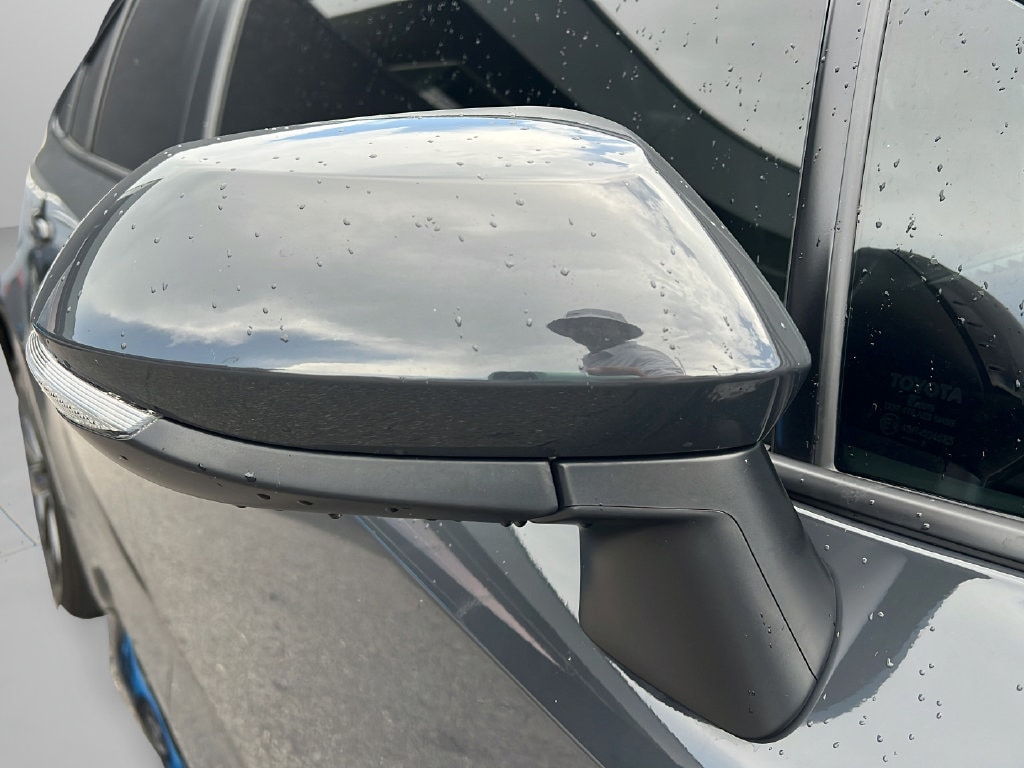 2025 Toyota Corolla SE - Photo 11