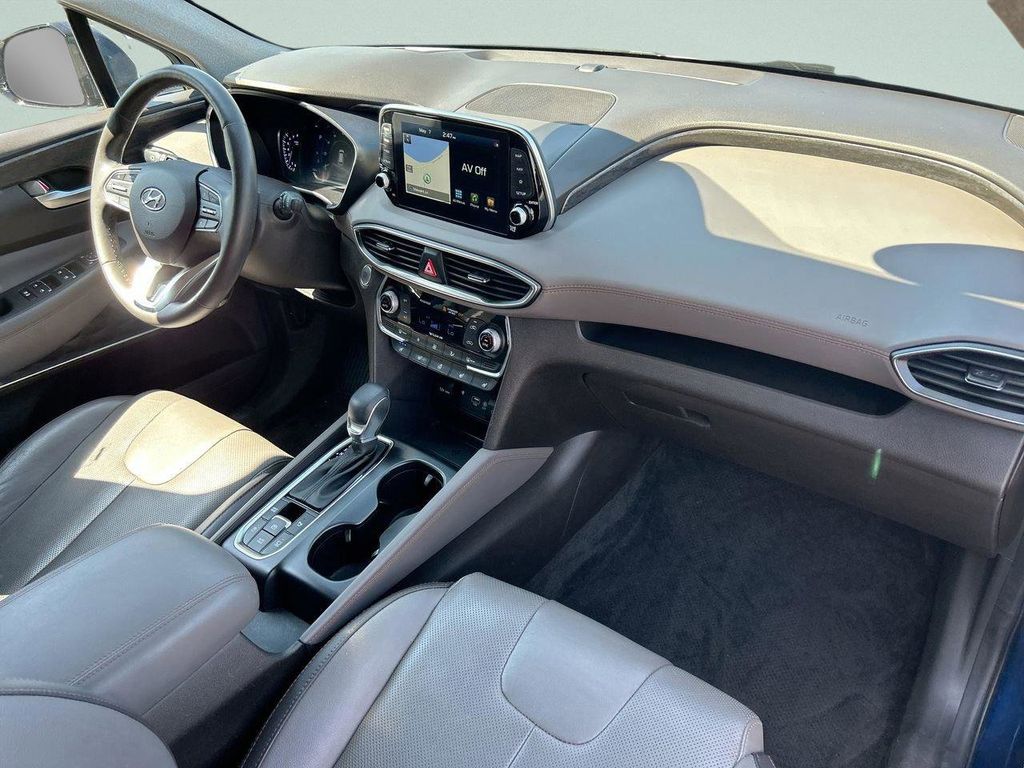 2020 Hyundai Santa Fe Limited - Photo 15