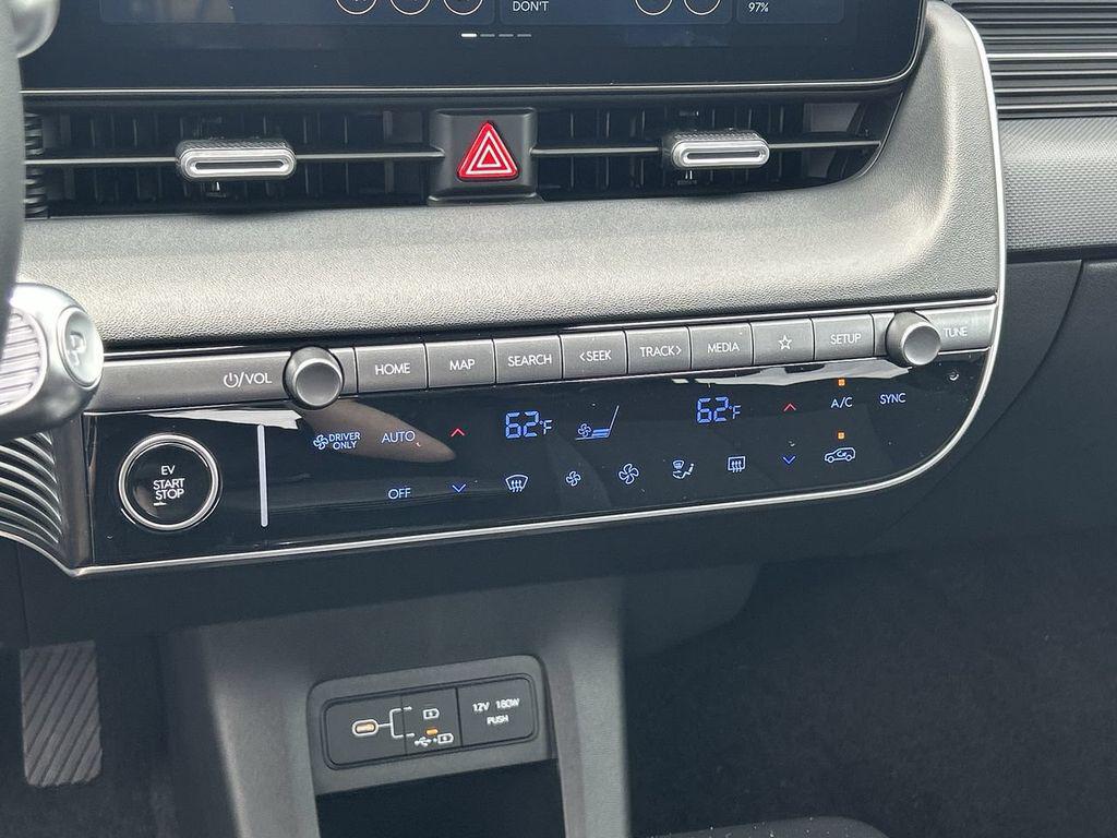 2025 Hyundai IONIQ 5 SE - Photo 25