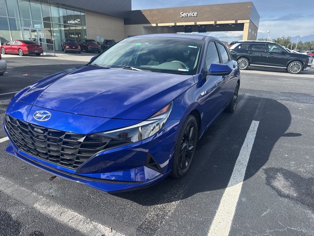 2023 Hyundai Elantra Hybrid Blue photo 2