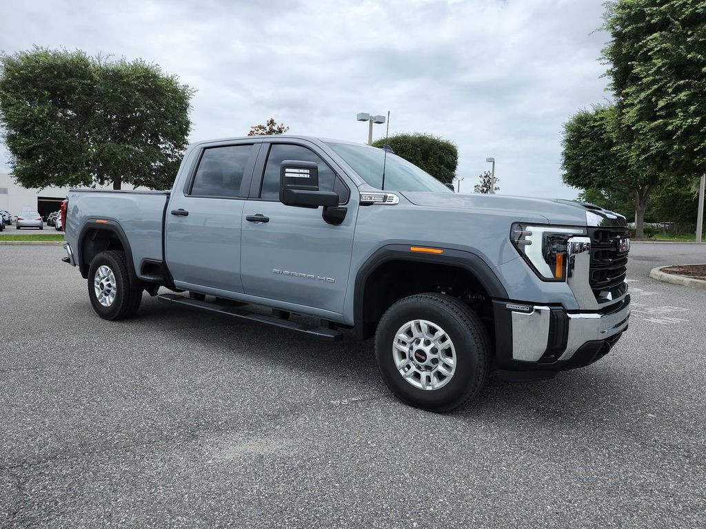 2024 GMC Sierra 4WD Crew Cab Standard Box Pro's photo