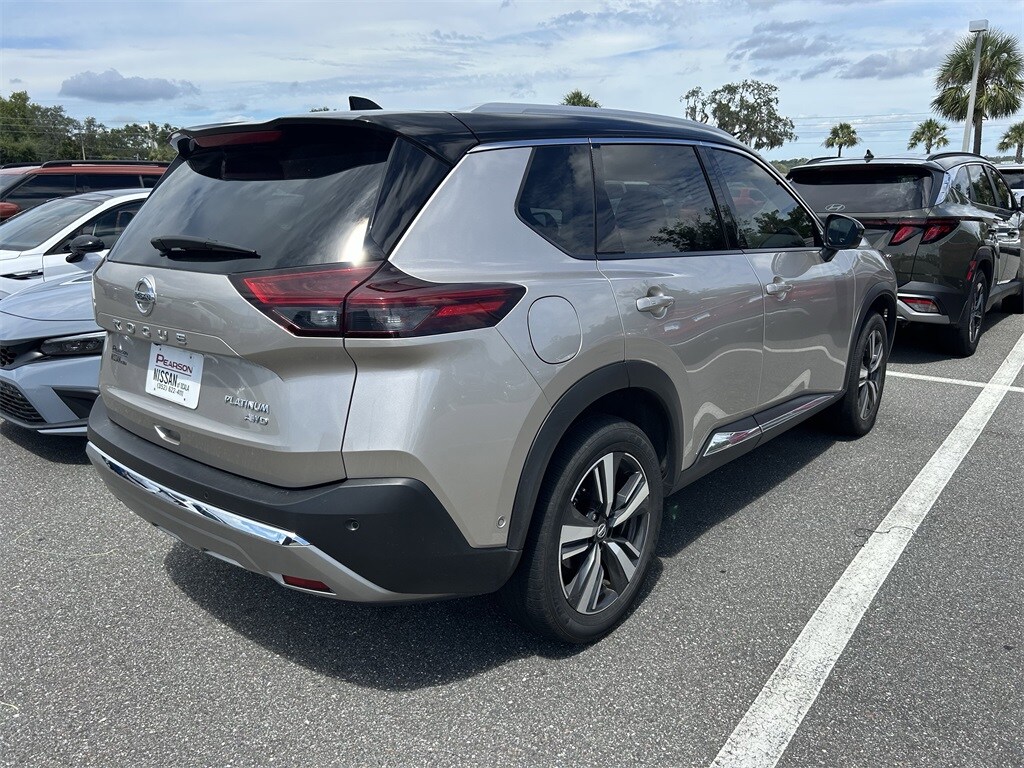 2021 Nissan Rogue Platinum photo 2