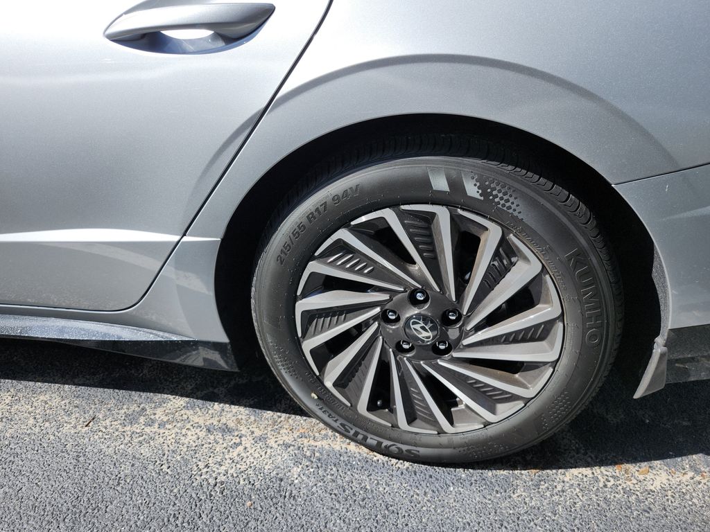 2025 Hyundai Sonata Hybrid Limited - Photo 5