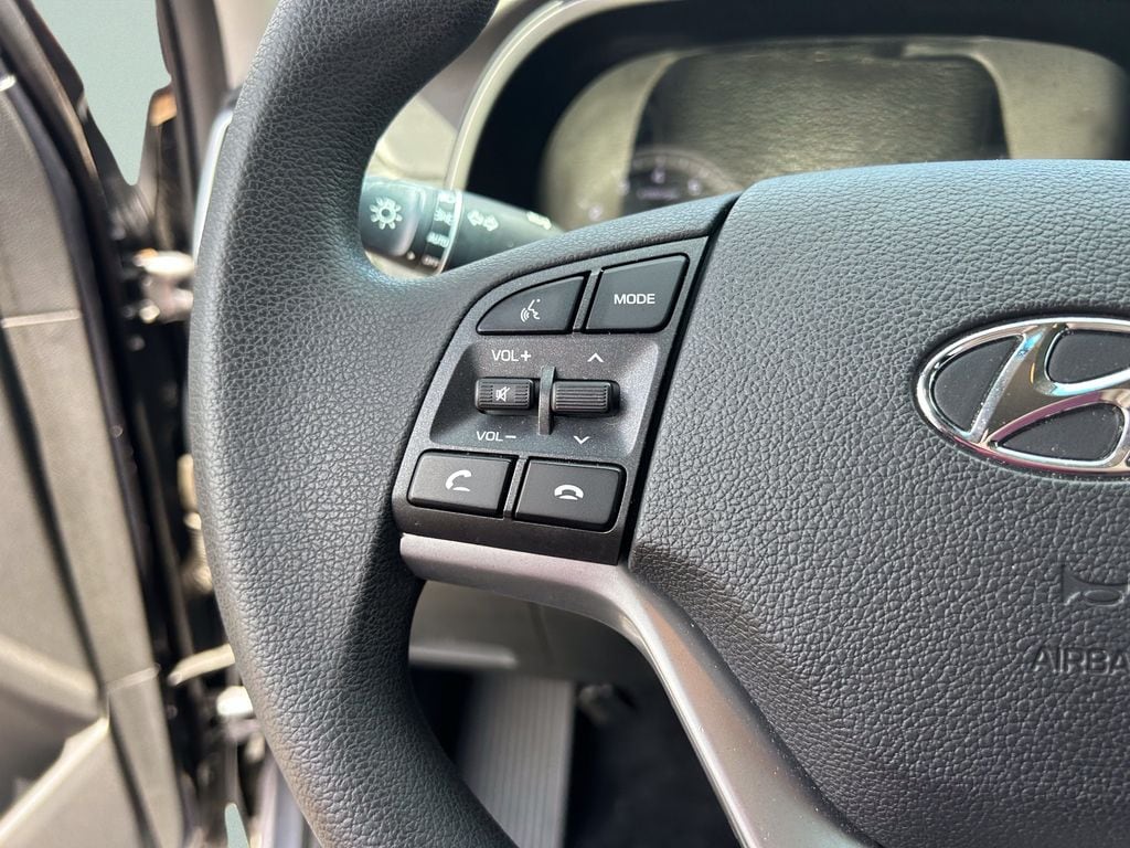 2021 Hyundai Tucson SE - Photo 29
